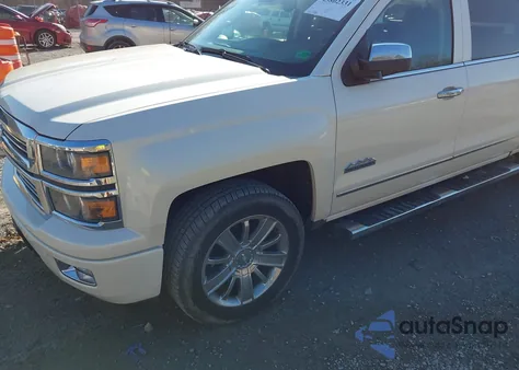 2015 Chevrolet Silverado K1500 High Country z USA, uszkodzony, nr VIN 3GCUKTEJXFG445591